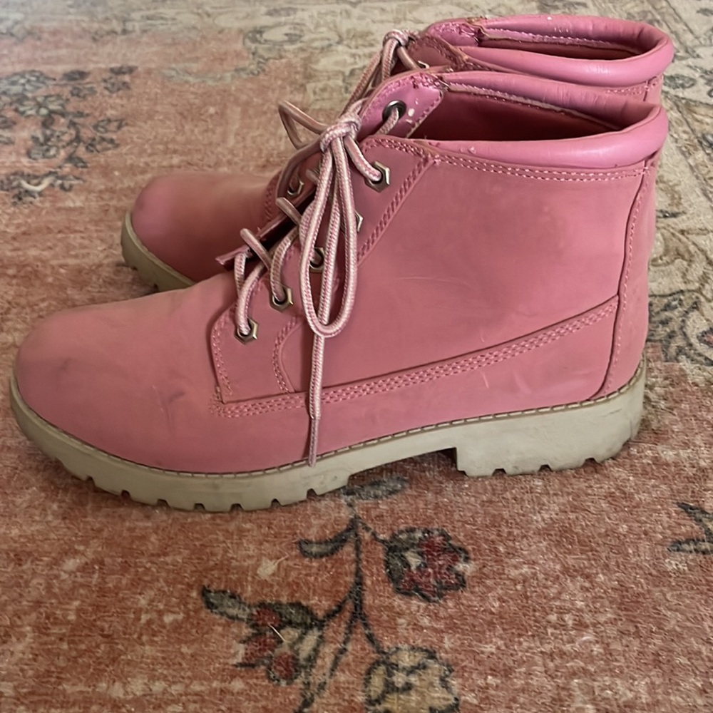 Pink leather White Mountain combat boots